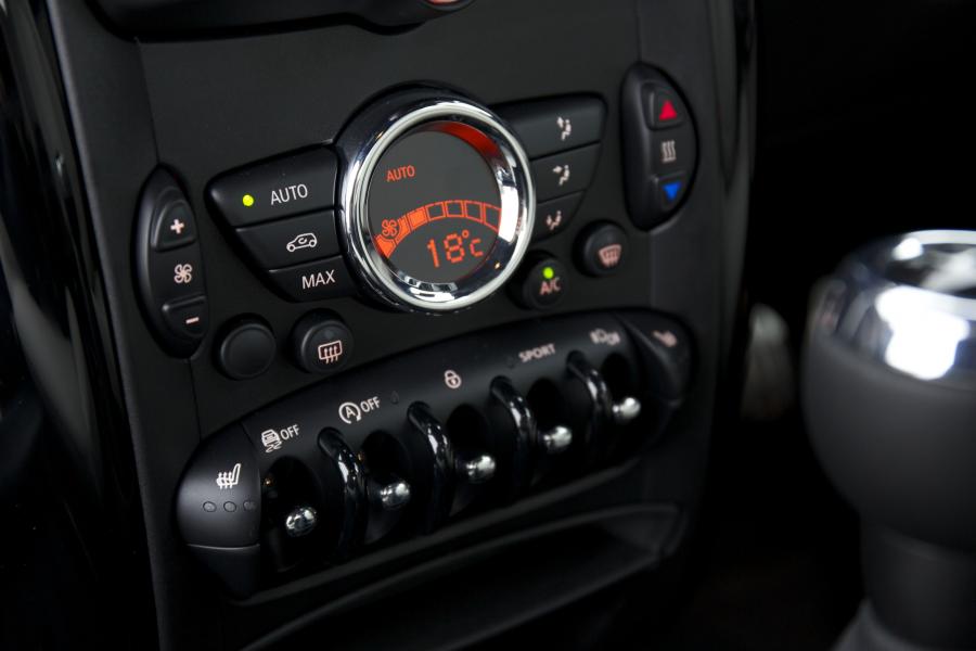  Mini Paceman Cooper SD 2013 года  (UK) (фото 6 из 97)